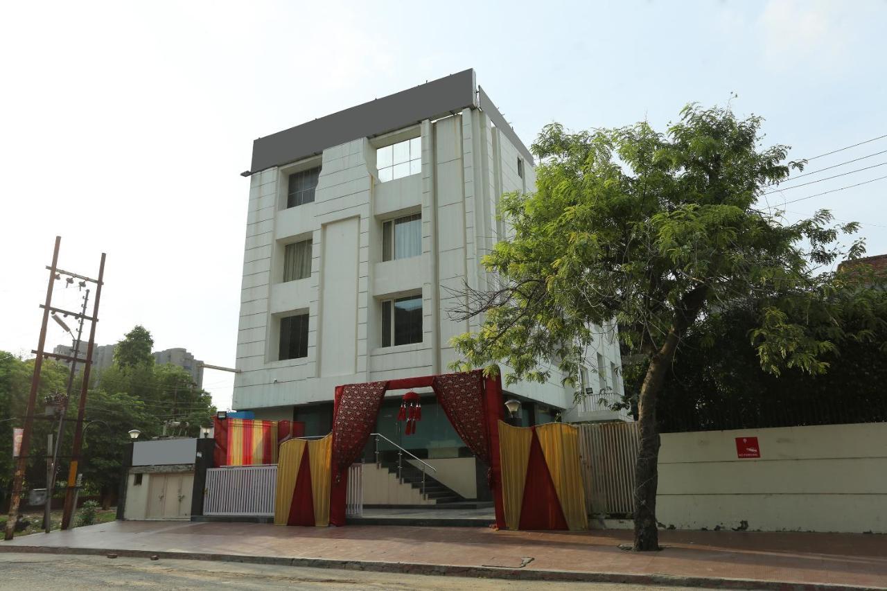 Oyo 9178 Hotel New Central Park Ghaziabad Eksteriør bilde